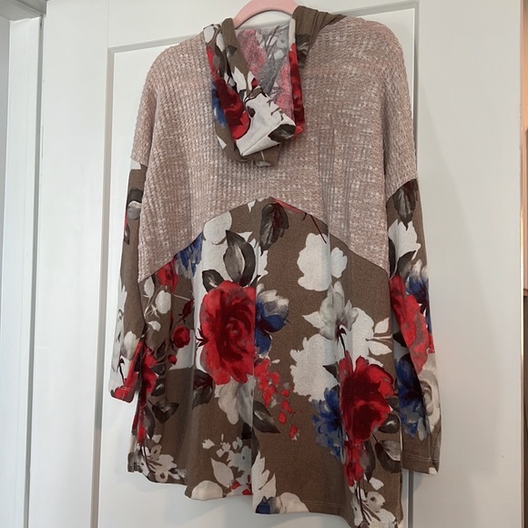 White Birch Floral Hoodie - Picture 7 of 7